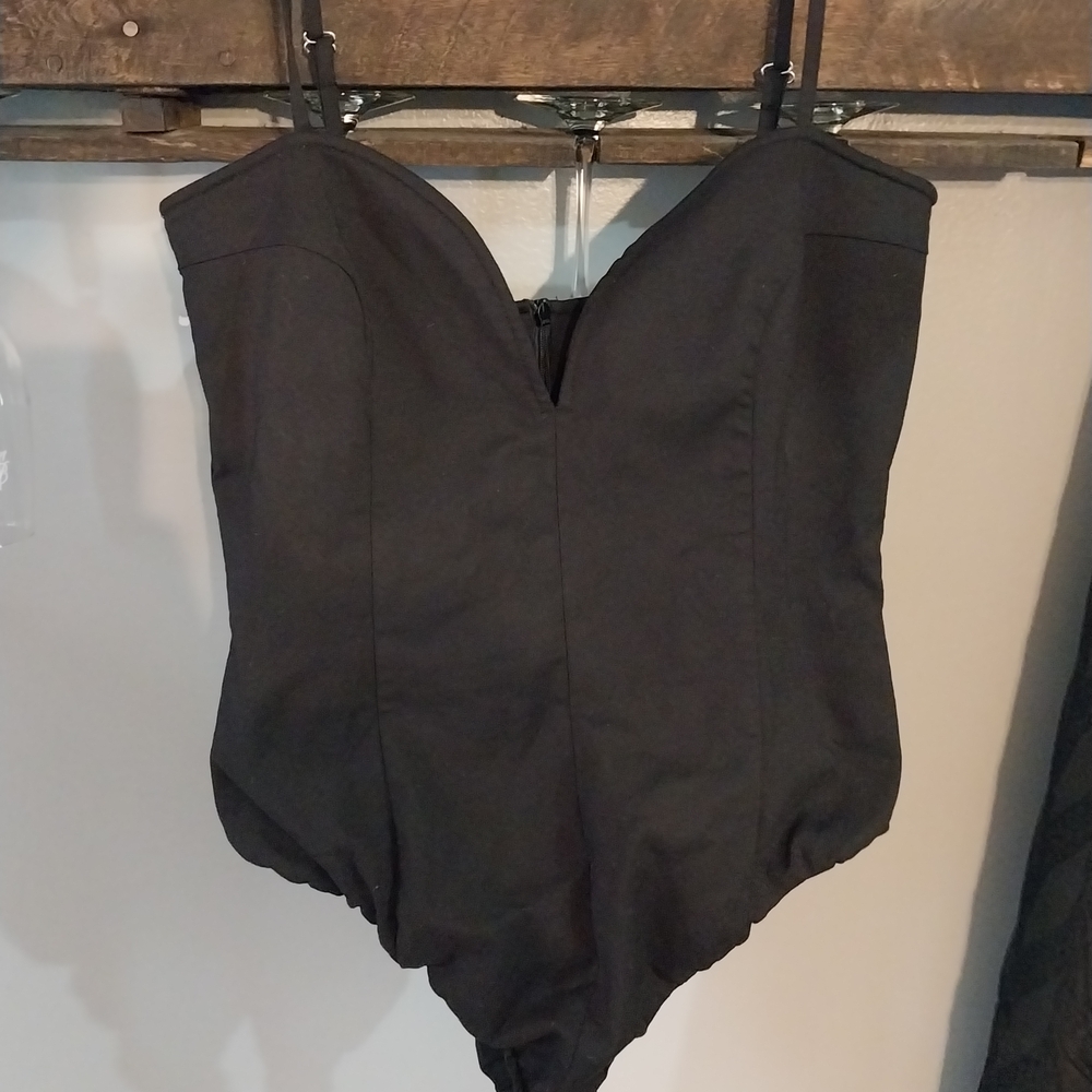 Zara Elegant Black Apparel